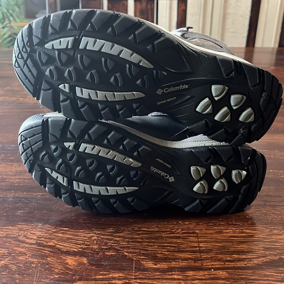Columbia gray hiking boots - Picture 5 of 8